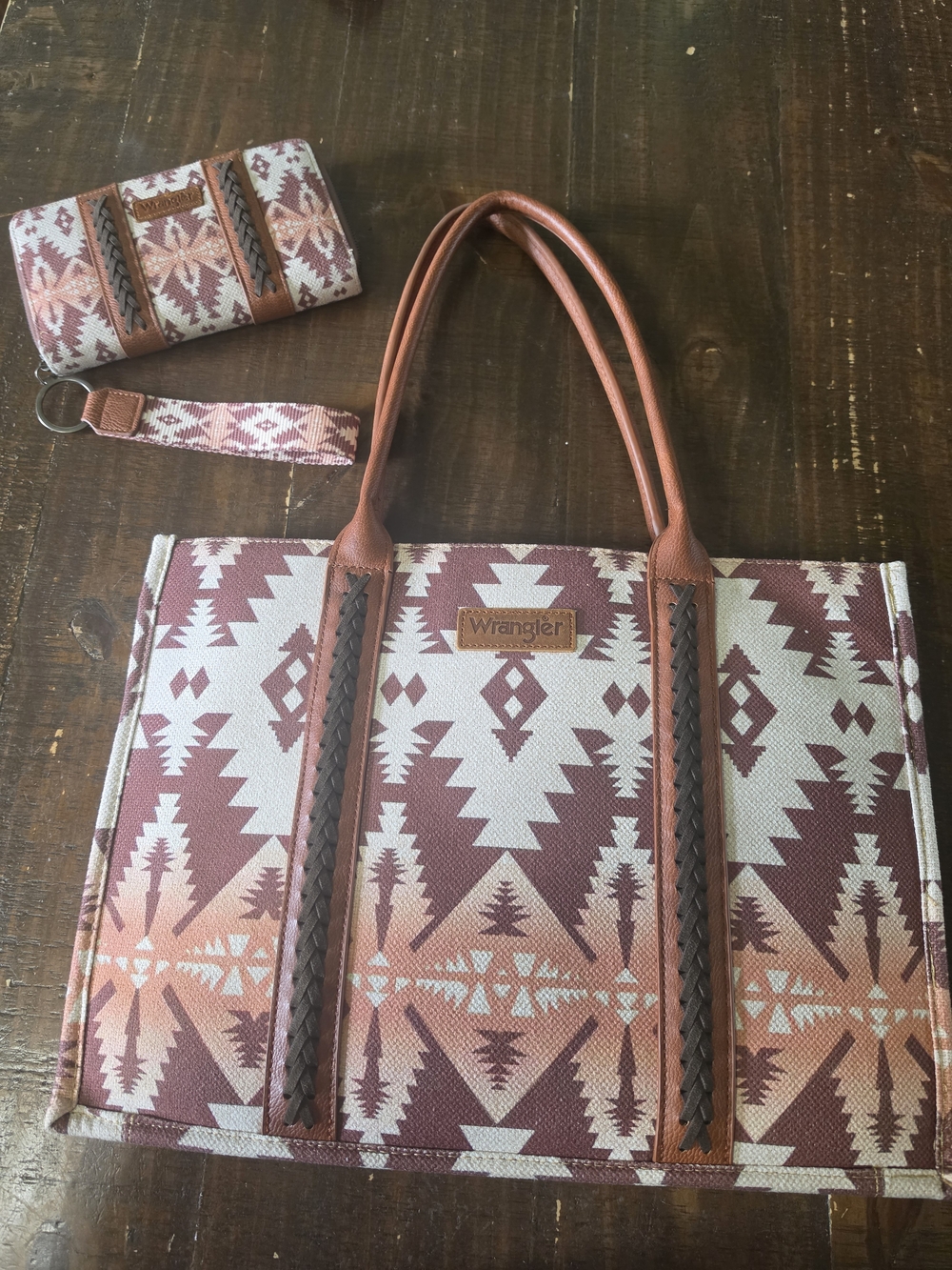 Wrangler Aztec Tote in Rust, Cream and Tan